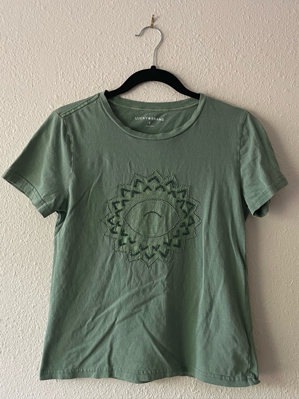 Lucky Brand Green Eye Beaded Graphic Tee Women’s Small Boho Festival